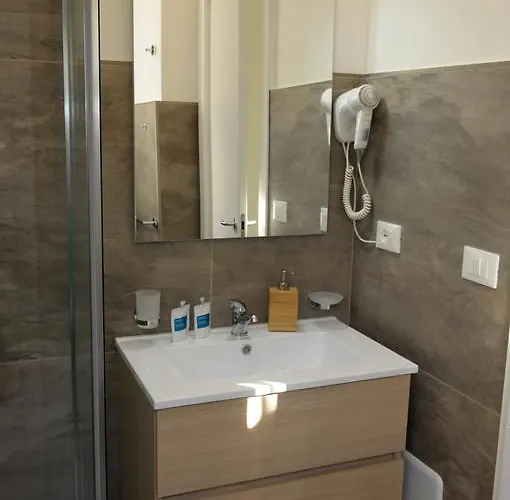 Della Torre 3* ليتشي